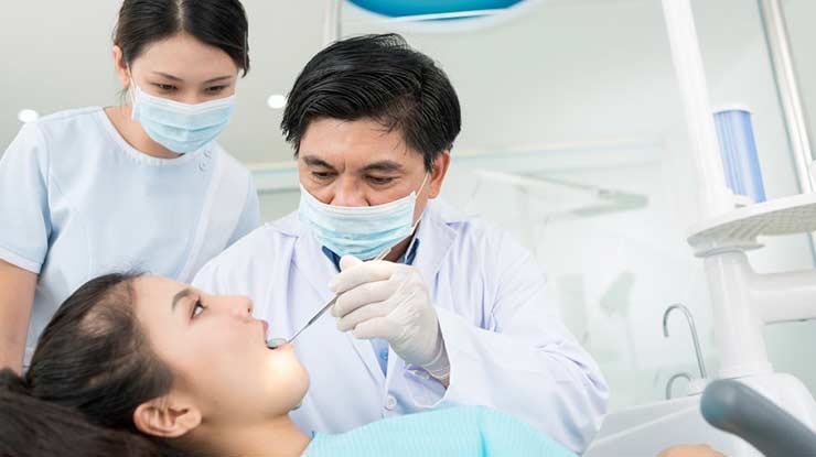 perbedaan cabut gigi di puskesmas dan dokter gigi